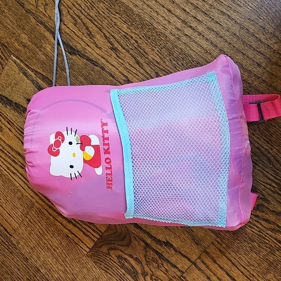 Hello Kitty Pink and Blue Sleeping Bag with Backpack - Picture 8 of 9